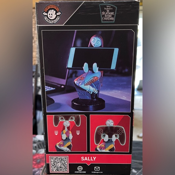 CHOOSE ONE: BEETLEJUICE JOKER BATMAN GREMLINS SALLY PHONE AND CONTROLLER HOLDER - Picture 10 of 16